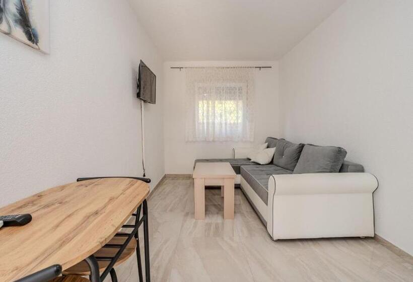 Апартаменты 1 Спальня, Guest House Stipanovi Dvori