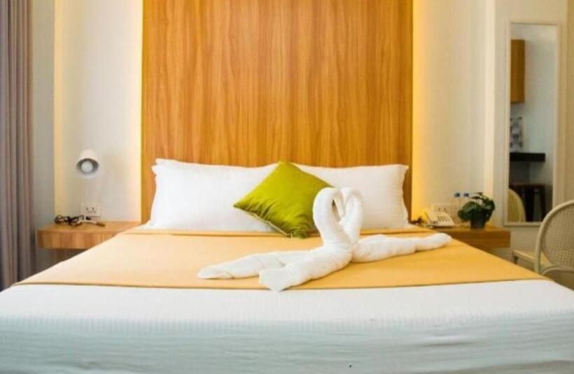 سوییت لوکس, Hanguk Hotel 한국 호텔