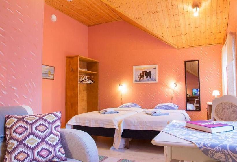 חדר דלוקס עם מרפסת, Herranniemi Guesthouse