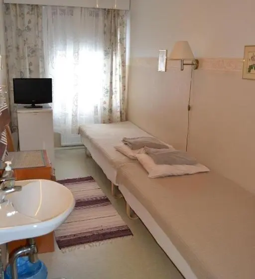 اتاق استاندارد با سرویس بهداشتی مشترک, Hostel Matkakoti Patria