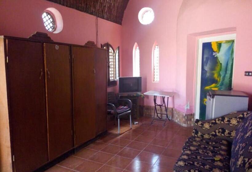 اتاق استاندارد, Ahmed Safari Camp &