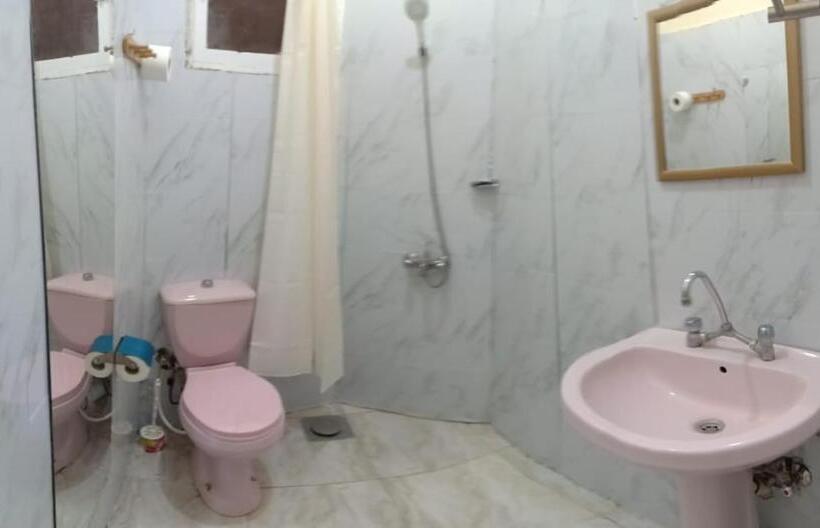 اتاق ساده سه نفره, Ahmed Safari Camp &