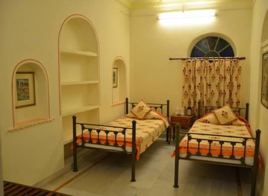 Standard Room, Dev Niwas , Bundi
