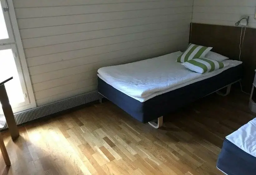 Standard-huone, Li Kiteenhovi