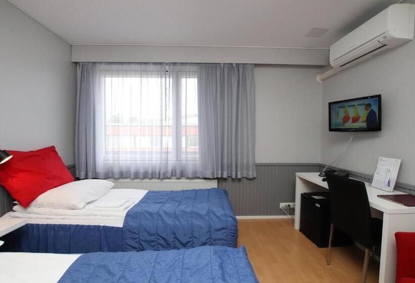 スーペリアールーム, Li Kainuu