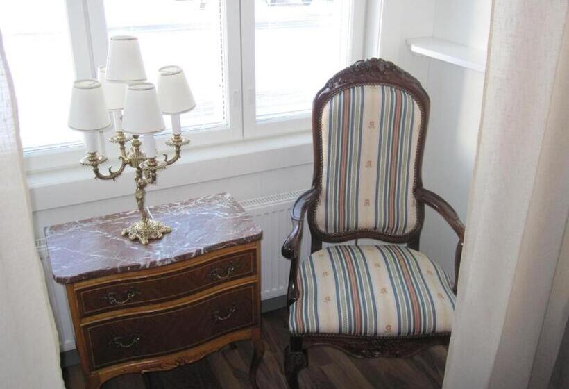 スイート, Liravintola Alma