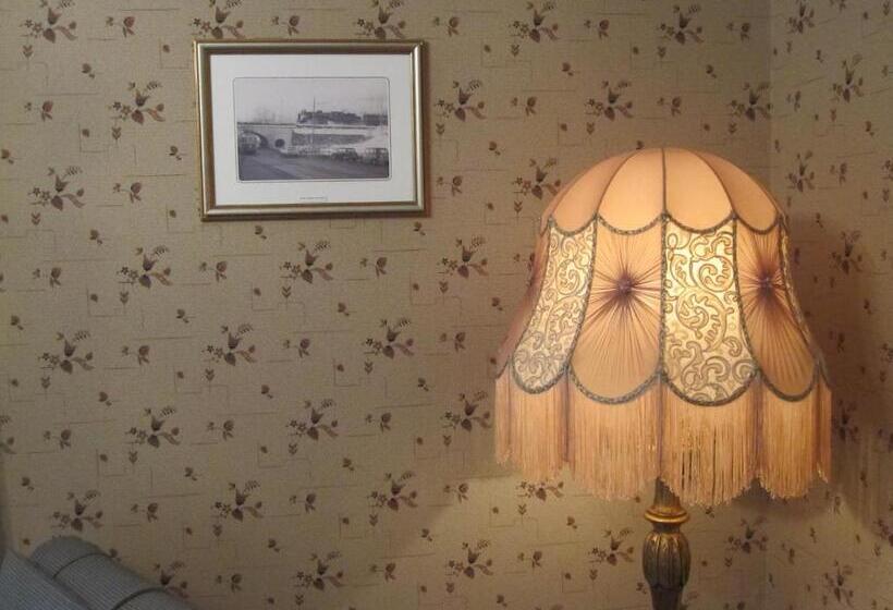 スイート, Liravintola Alma