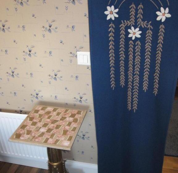 ハイドロマッサージバス付きスイート, Liravintola Alma