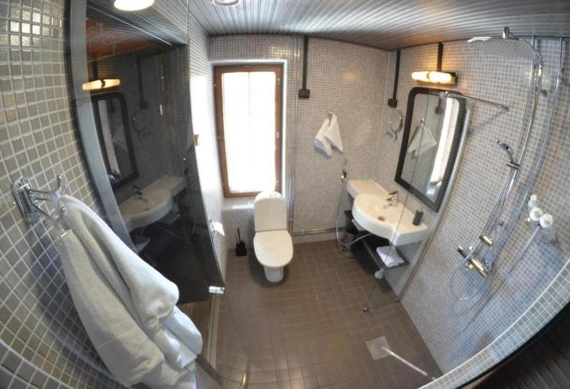 ジュニアスイート, Liravintola Alma