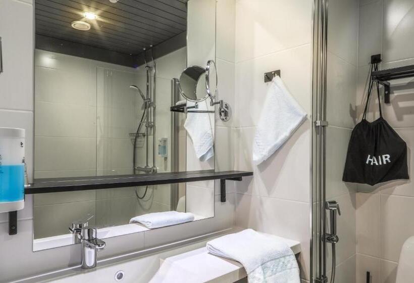 スタンダードシングルルーム, Liravintola Alma