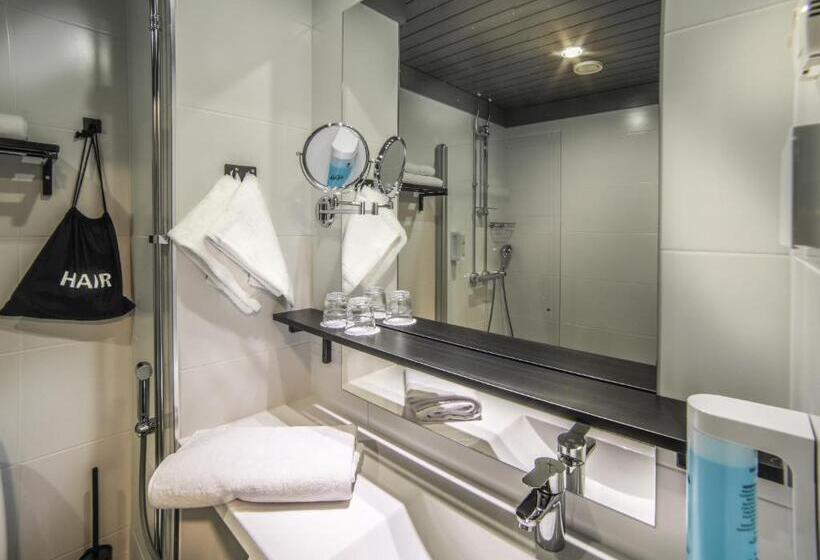 スタンダードルーム, Liravintola Alma