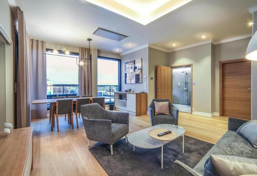 エクゼクティブスイート, Liravintola Alma