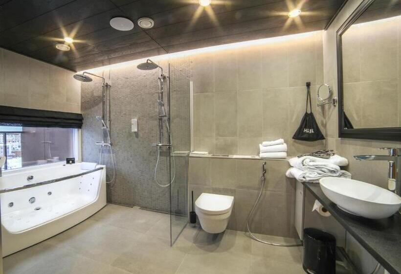 エクゼクティブスイート, Liravintola Alma