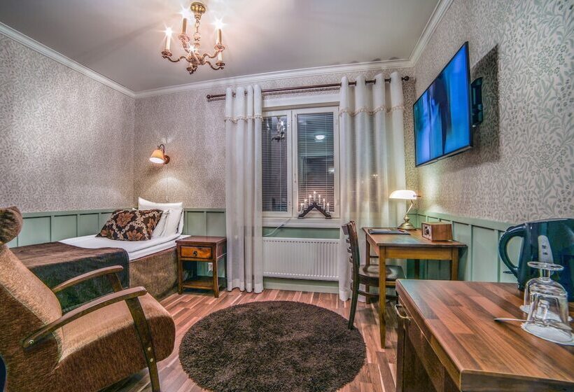 スーペリアシングルルーム, Liravintola Alma