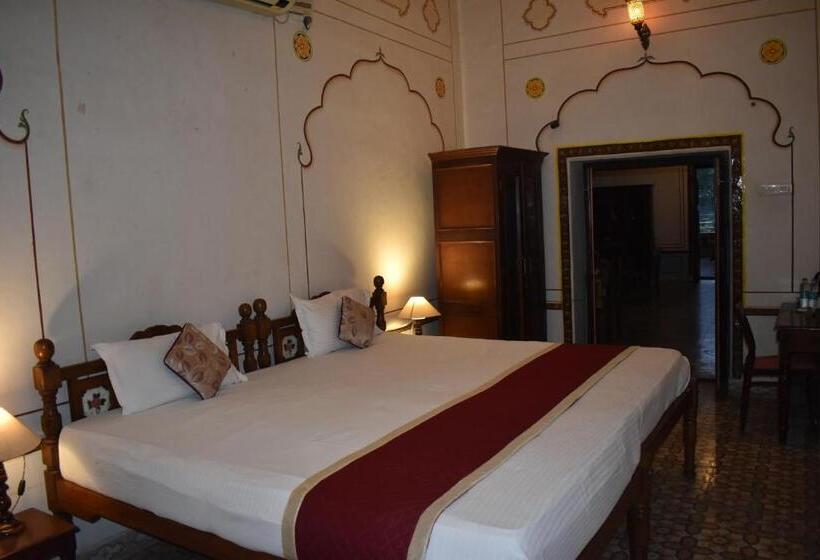 スイート（家族用）, Nawal Sagar Palace   Bundi