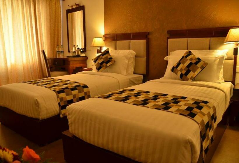 اتاق لوکس, Spice Grove