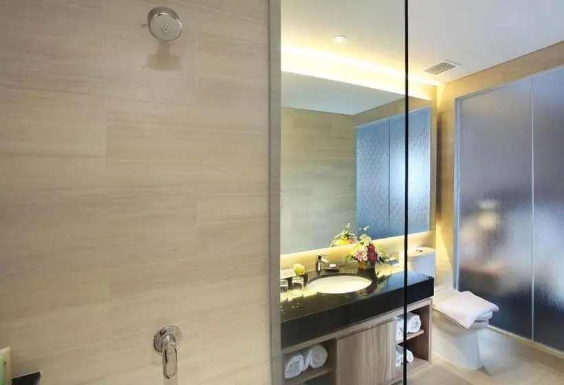 Deluxe-huone Parveke, Swissbelinn Karawang