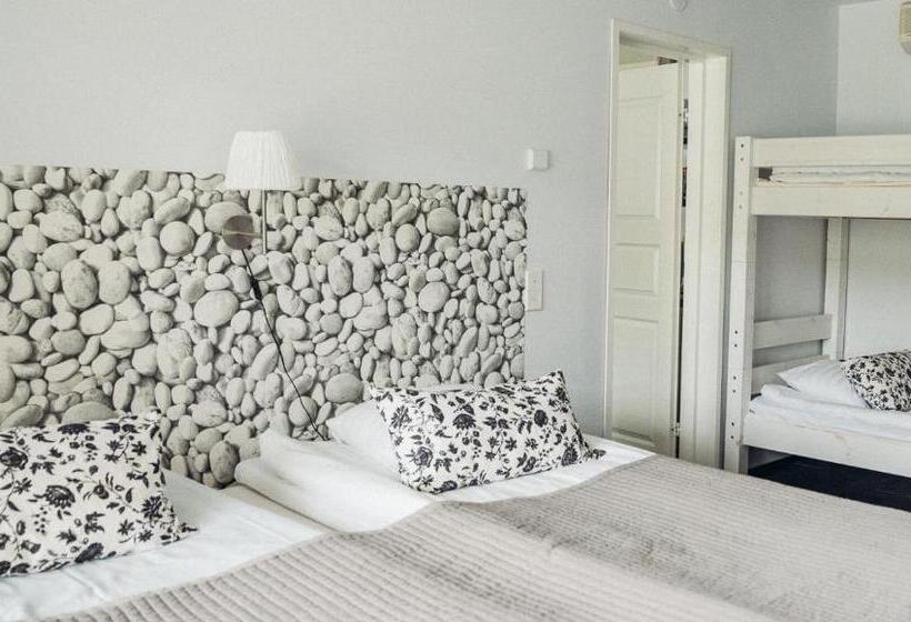 Quarto Familiar, Ukko