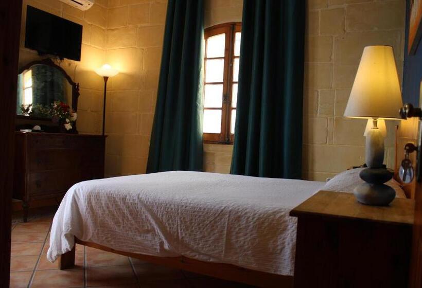اتاق استاندارد با تراس, Il Wileġ Bed & Breakfast