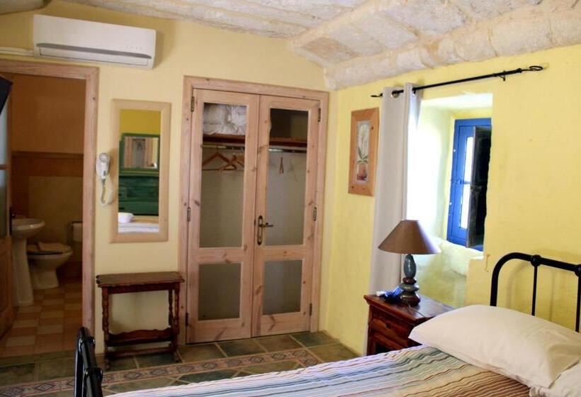 اتاق سوپریور, Il Wileġ Bed & Breakfast