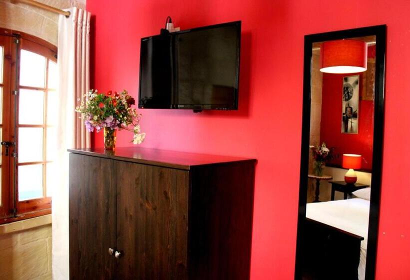 اتاق استاندارد, Il Wileġ Bed & Breakfast