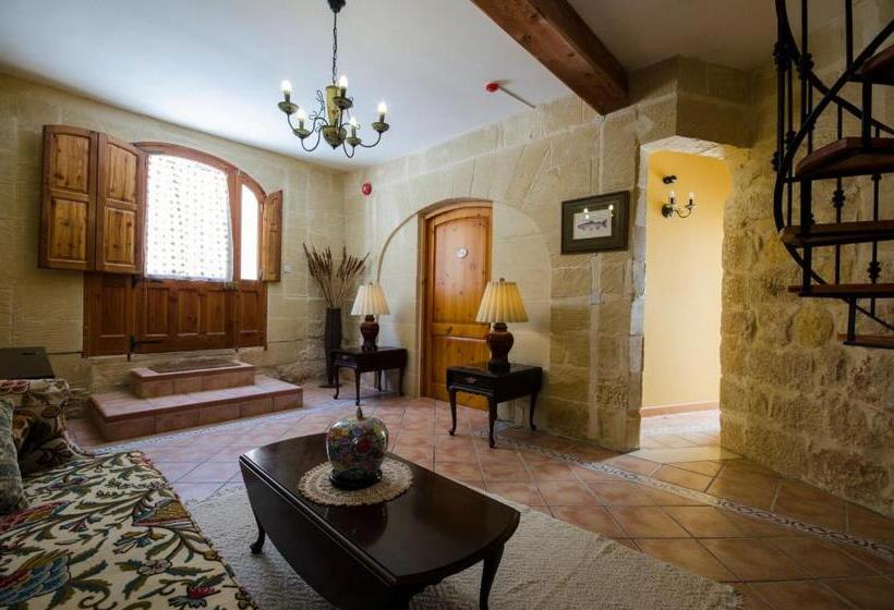 اتاق استاندارد با بالکن, Il Wileġ Bed & Breakfast