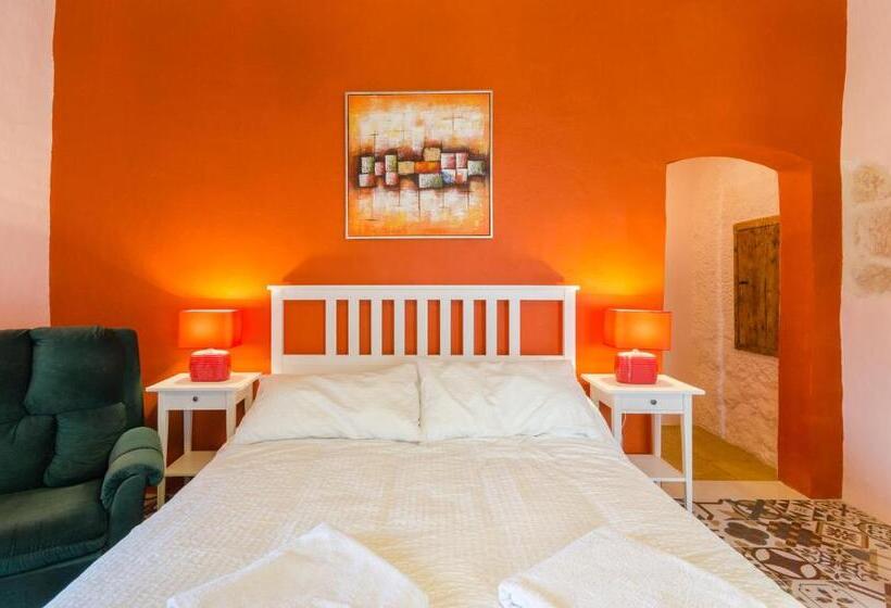 اتاق سوپریور سه تخته, Il Wileġ Bed & Breakfast