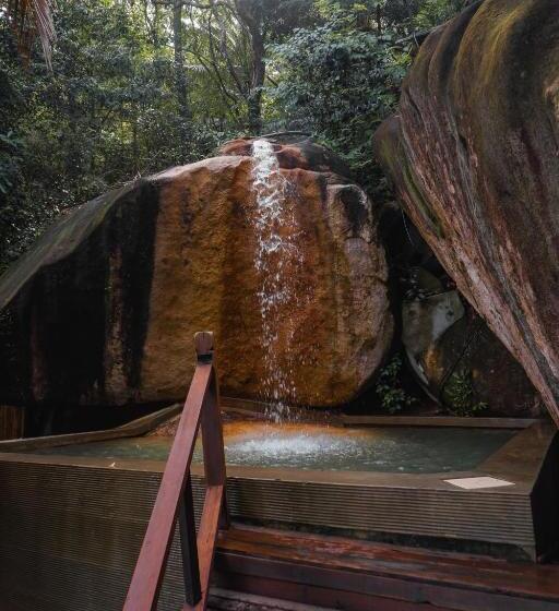 Номер Стандарт Боковой Вид на Море, Japamala Resort By Samadhi Age 12 And Above Only