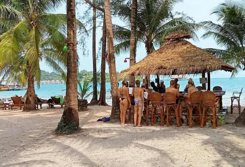 Семейное Бунгало, Palm Beach Bungalow Resort