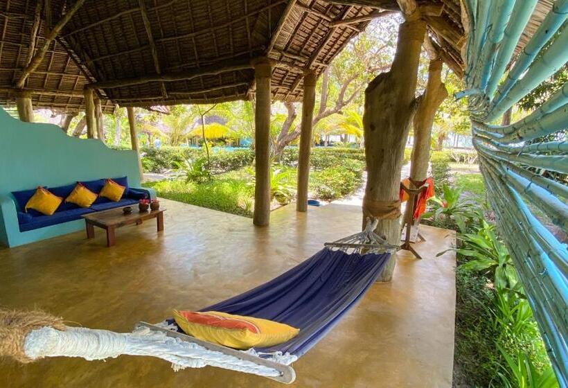 ویلای استاندارد با چشم‌انداز باغ, Butiama Beach Lodge