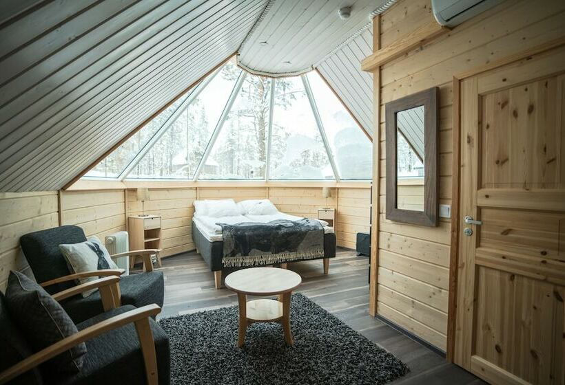 小室, Northern Lights Village Saariselkä