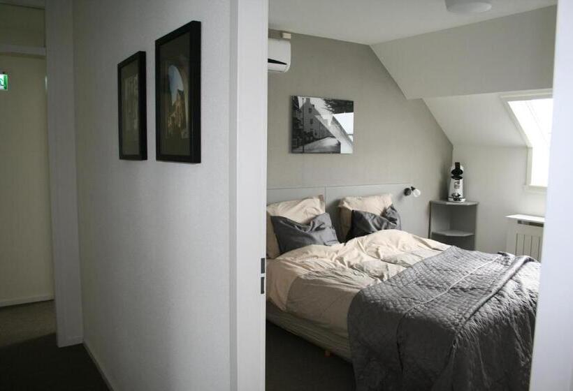 غرفة ديلوكس, Thorn B&b