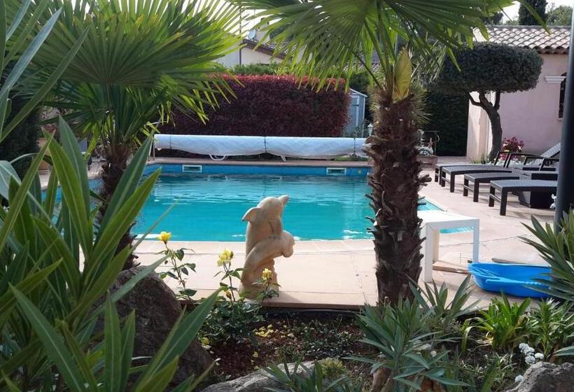 غرفة قياسية مطلّة علي الحديقة, Villa Chrisama Flayosc