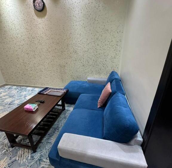 Family Room, المنزل الفاخر للشقق المفروشة