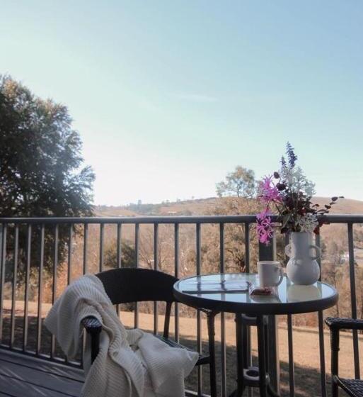 패밀리 룸 산 전망, Buchan Motel