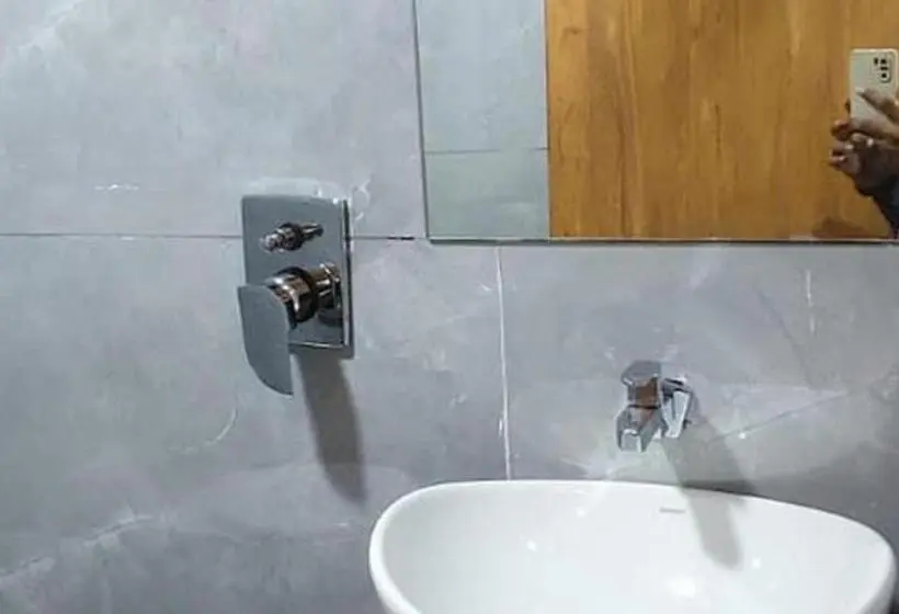 デラックスルーム, Fabhotel Crystal I   Gandhinagar
