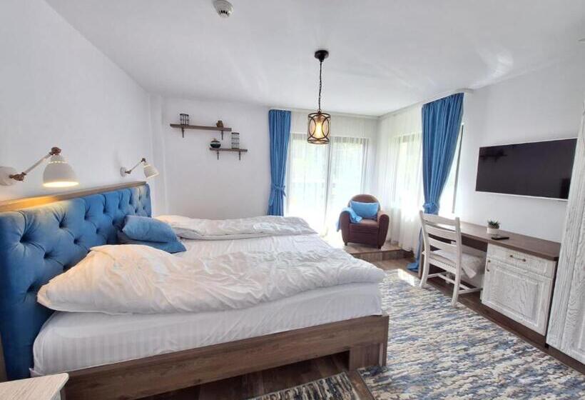 패밀리 스위트, Jazz House