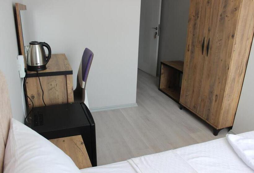 غرفة قياسية, Polem Otel