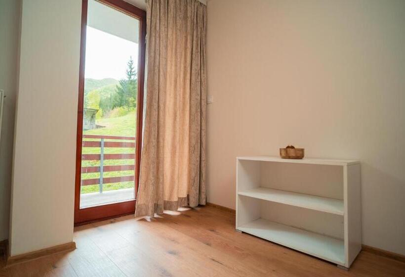 سوییت با چشمانداز کوه, Ramallah Resort