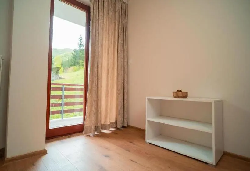 سوییت با چشمانداز کوه, Ramallah Resort