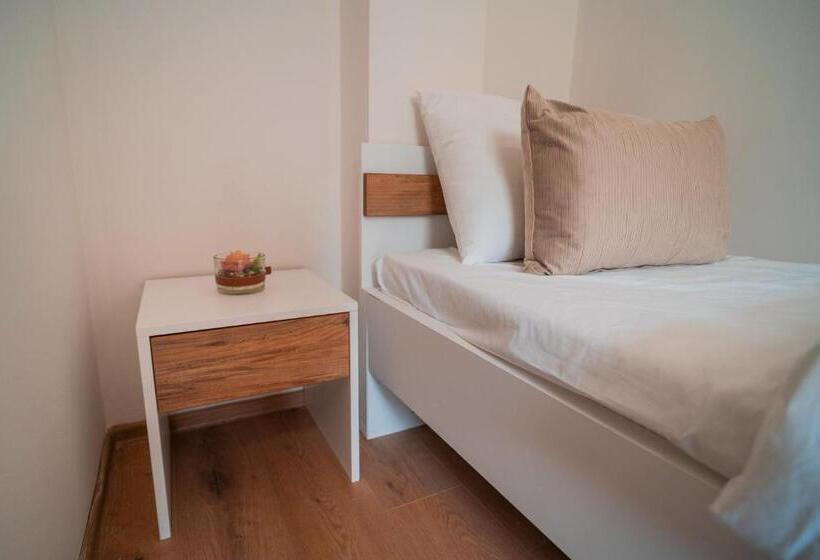 سوییت با چشمانداز کوه, Ramallah Resort