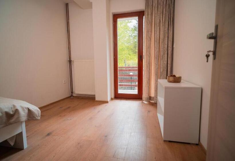 سوییت با چشمانداز کوه, Ramallah Resort