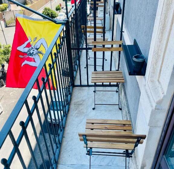 اتاق استاندارد چهار تخته, Catania Vibes