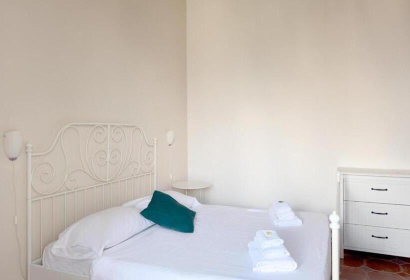 غرفة قياسية, Catania Vibes