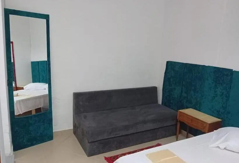 اتاق لوکس, Erimare