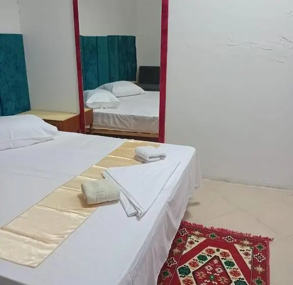 اتاق لوکس, Erimare