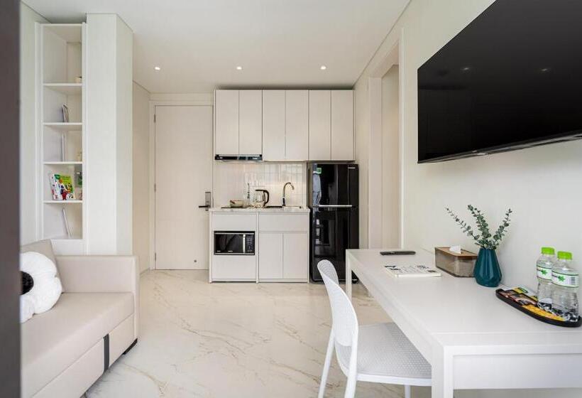 سوئیت جونیور با چشم‌انداز باغ, Vista   Phu My Hung