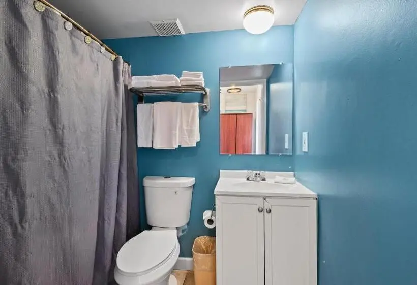 Standard-studio, Ocean View Hotel Room With Balcony  King Bed #25