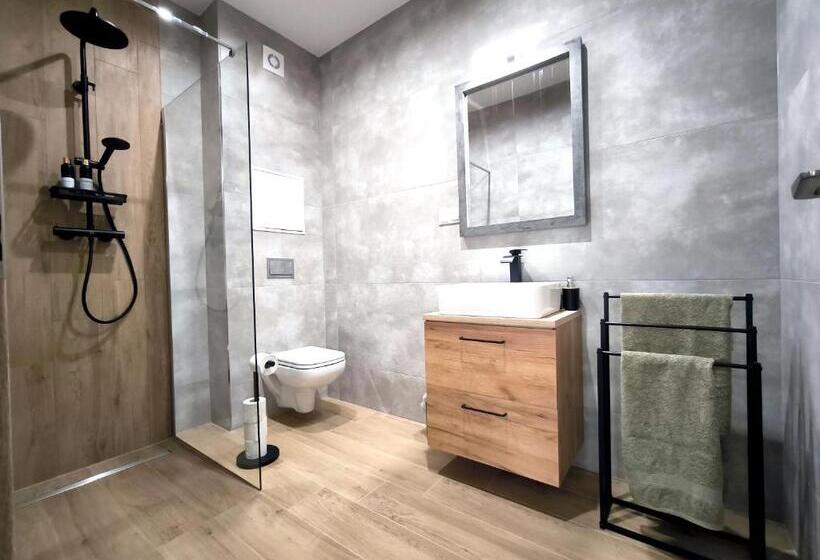 Апартаменты 1 Спальня с Балконом, Apartmány Karpatia S Privátnym Parkovaním