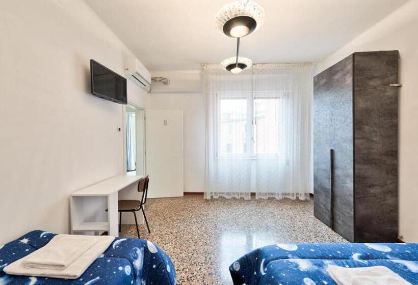 豪华三人间, City Living Guest House Venice